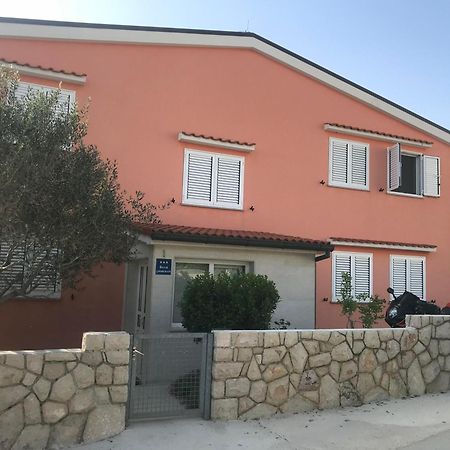 Apartment Adriana Povljana Exterior photo